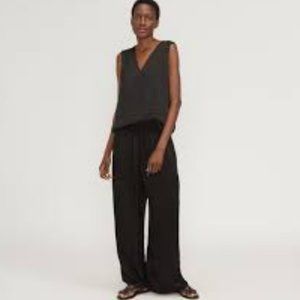 Everlane Black Satin Pull-on Pant -  M